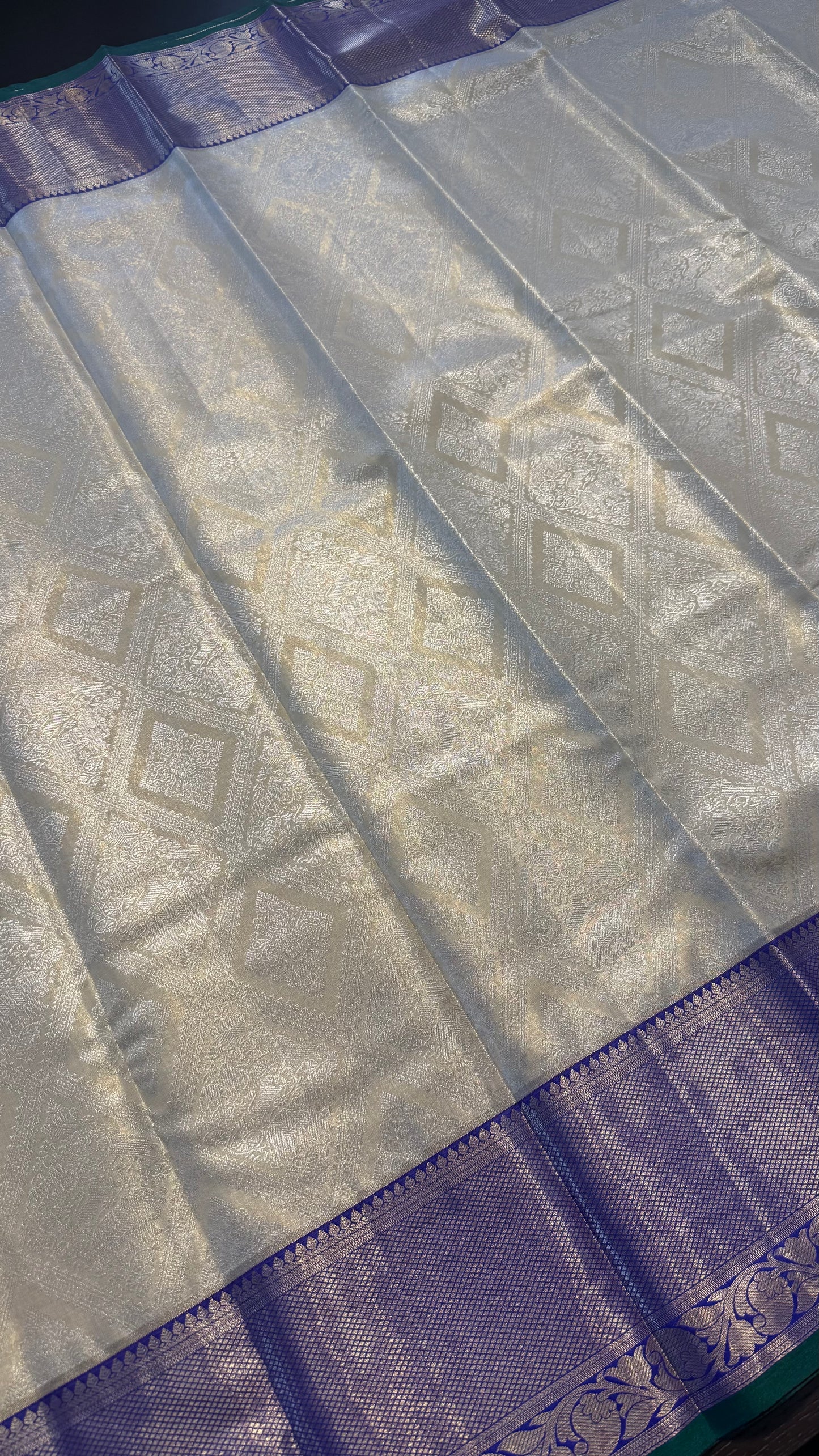 CHAMPAGNE GOLD WITH CONTRAST BLUE SEMI SILK KANCHIPURAM SILK SAREE (SSKS69)