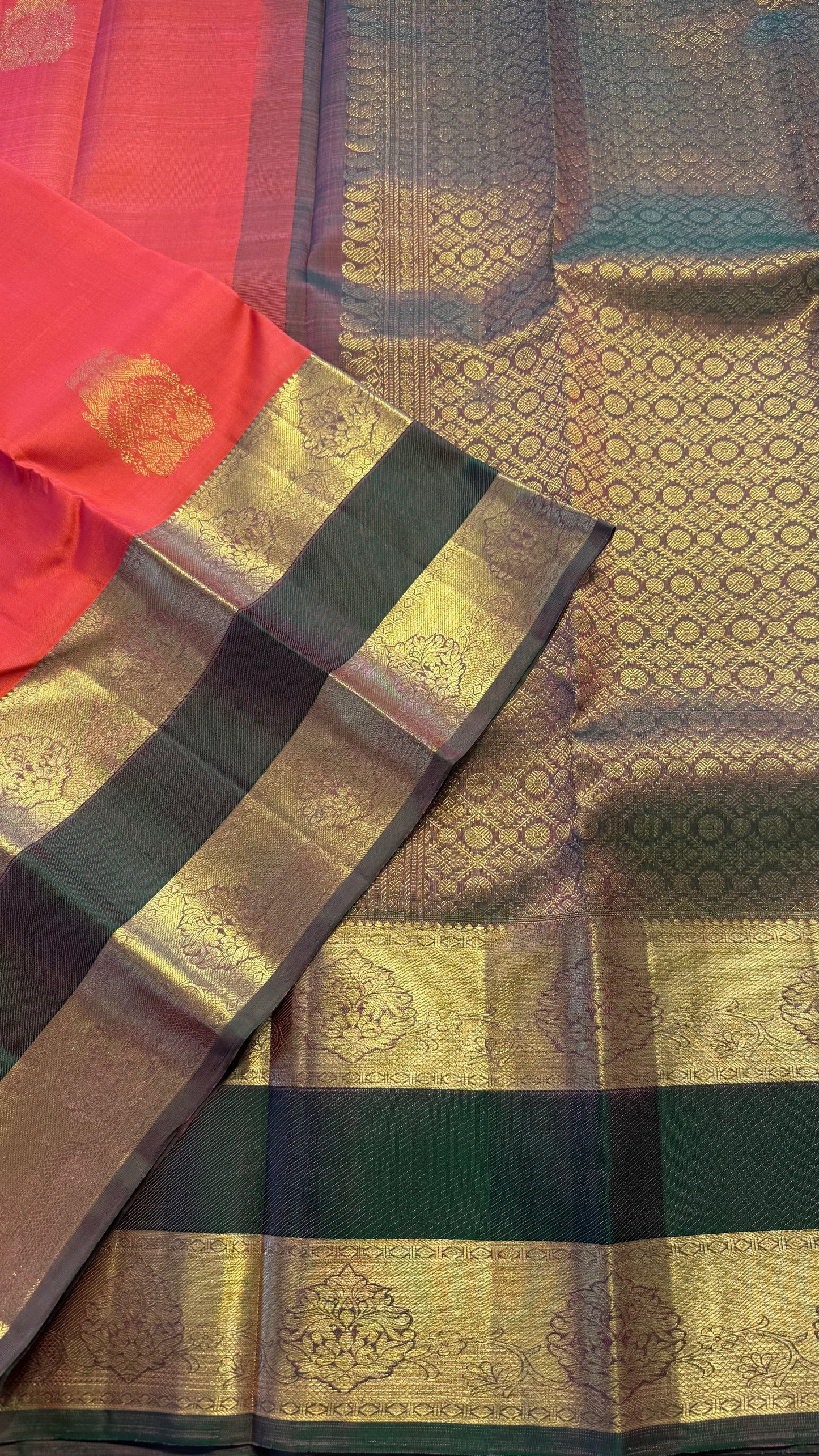 SALMON ORANGE WITH CONTRAST GREEN HANDLOOM KANCHIPURAM SILK SAREE (KSS359)