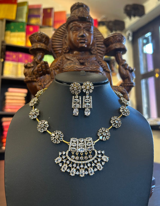 Sita Necklace Set