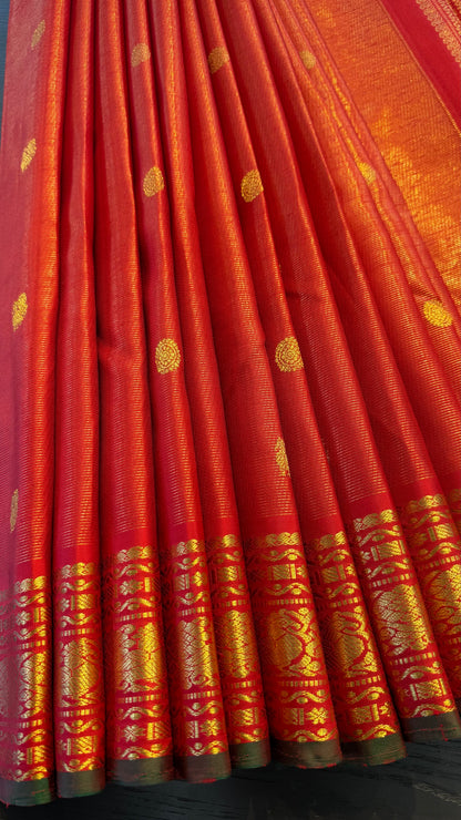 VAIRA OOSI CHILLI RED GOLD ZARI PURE HANDLOOM KANCHIPURAM SILK SAREE (KSS 502)