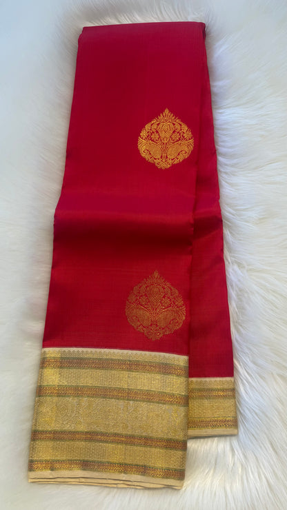 VERMILION RED CONTRAST WITH CREAM GOLD ZARI PURE HANDLOOM KANCHIPURAM SILK SAREE (KSS 498)