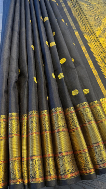 BLACK GOLD ZARI HANDLOOM KANICHIPURAM SILK SAREE (KSS210)