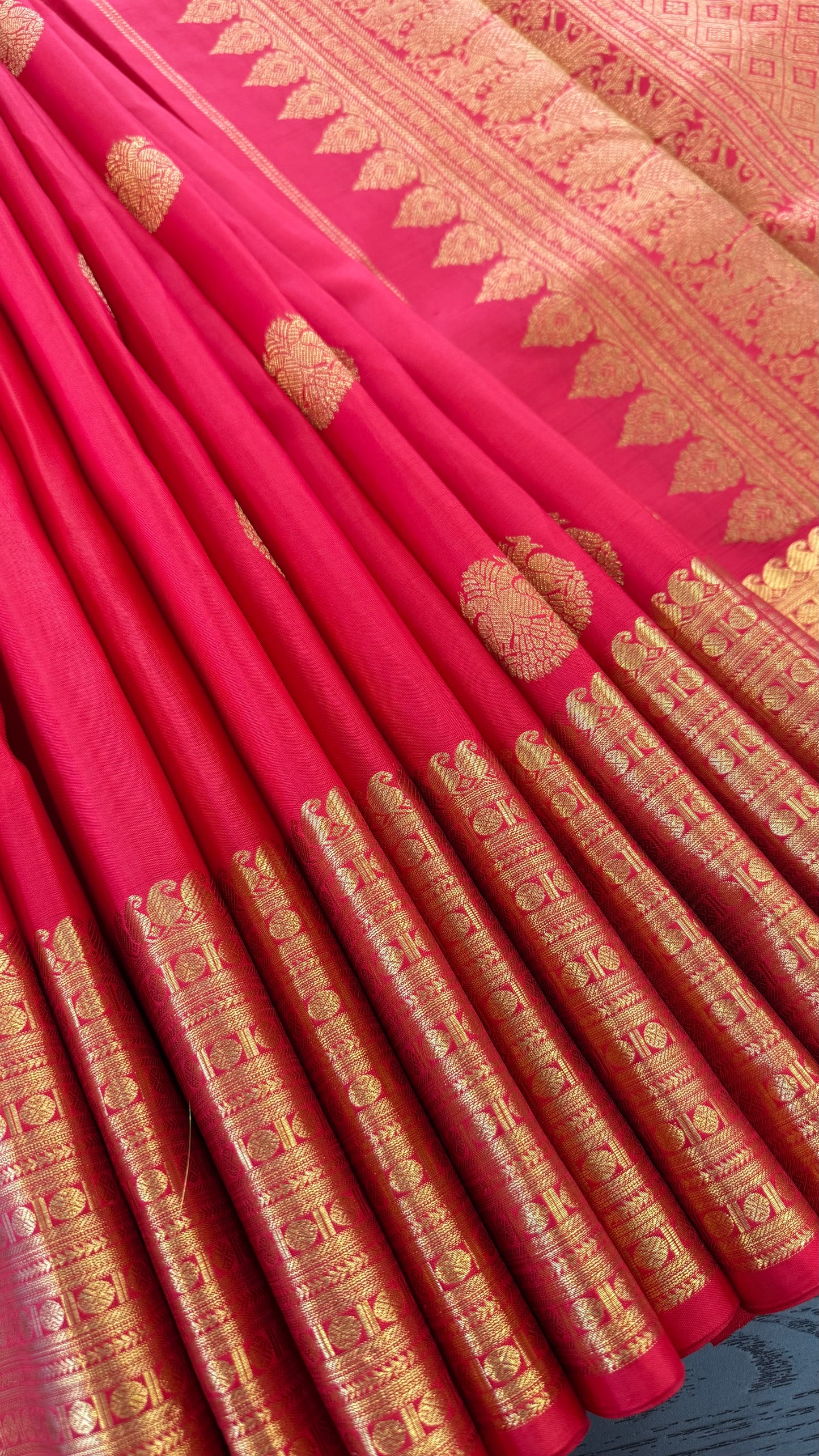 CHILI RED GOLD ZARI HANDLOOM KANICHIPURAM SILK SAREE (KSS173)
