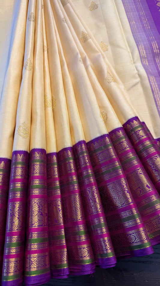 CREAM WITH CONTRAST PURPLE GOLD ZARI HANDLOOM KANCHIPURAM SILK SAREE (KSS288)