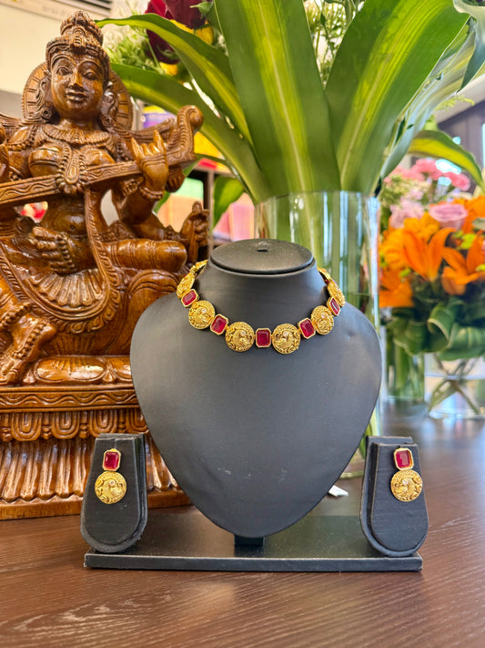 Naisha Short Necklace Jewellery Set