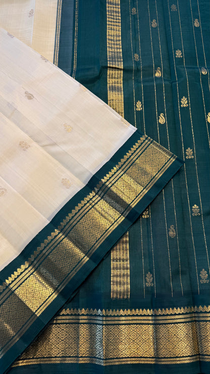 CREAM WITH CONTRAST GREEN PURE HANDLOOM KANCHIPURAM SINGLE SIDE BORDER SILK SAREE (KSSB06)