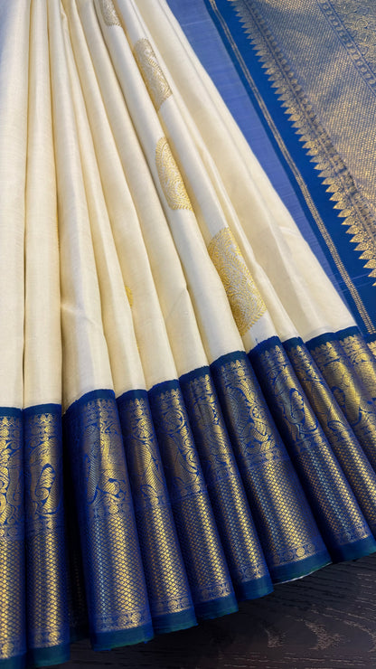 CREAM WITH CONTRAST PEACOCK BLUE GOLD ZARI HANDLOOM KANCHIPURAM SILK SAREE (KSS298)