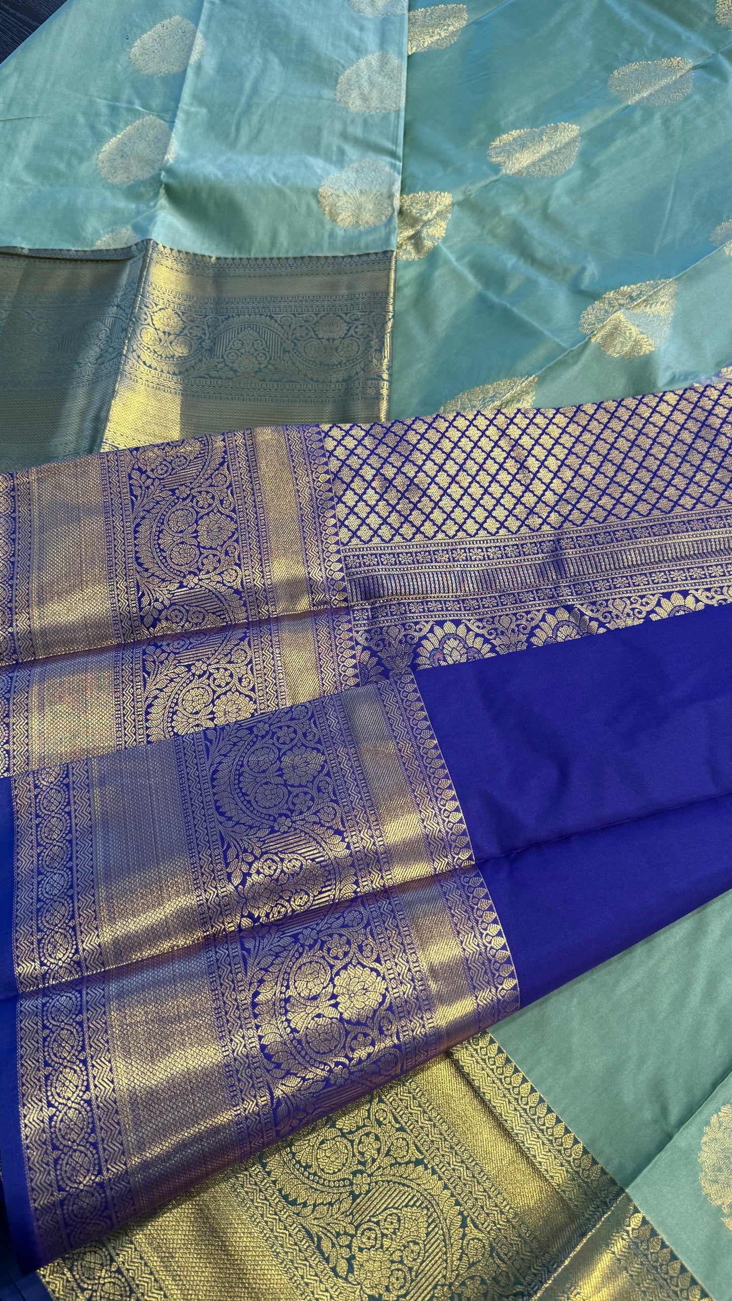 PASTEL MINT WITH CONTRAST BLUE SILK KANICHIPURAM SILK SAREE (SSKS54)