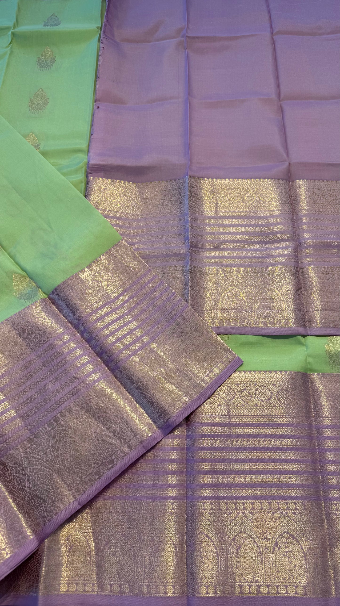 LIGHT MINT GREEN WITH CONTRAST LILAC HANDLOOM KANCHIPURAM SILK SAREE (KSS277)