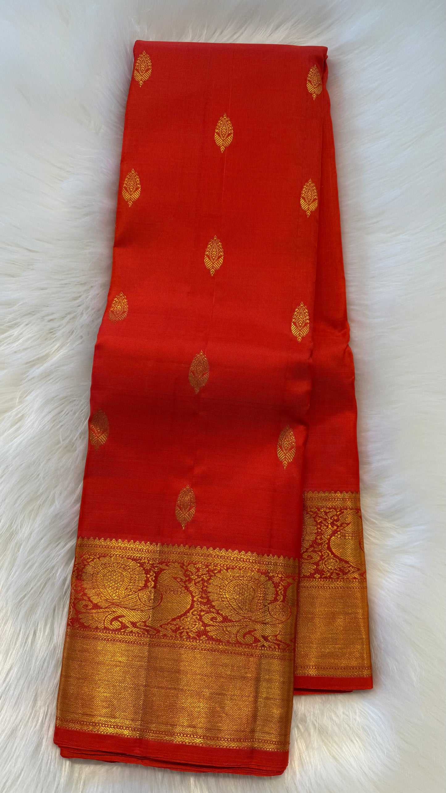 CHILI TOMATO GOLD ZARI HANDLOOM KANCHIPURAM SILK SAREE (KSS 480)