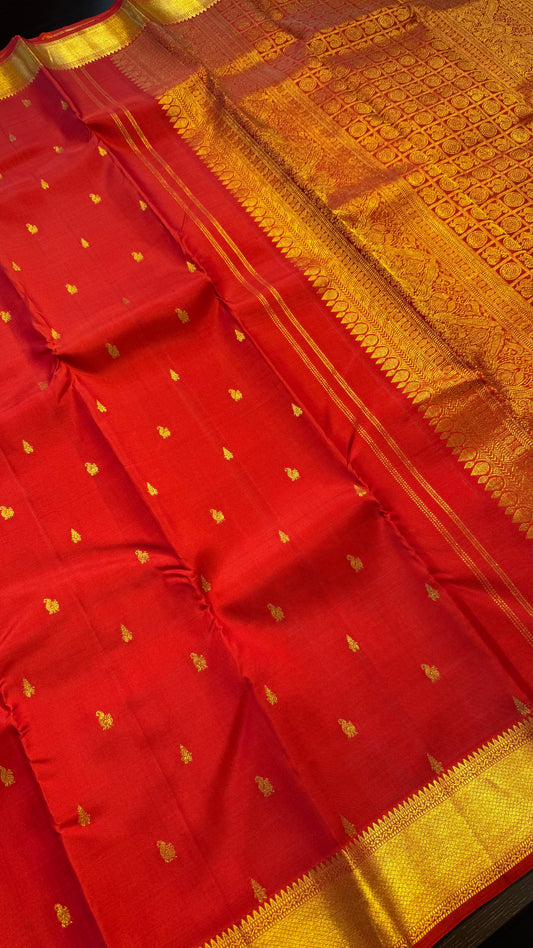 CHILI RED GOLD ZARI HANDLOOM KANICHIPURAM SILK SAREE (KSS336)