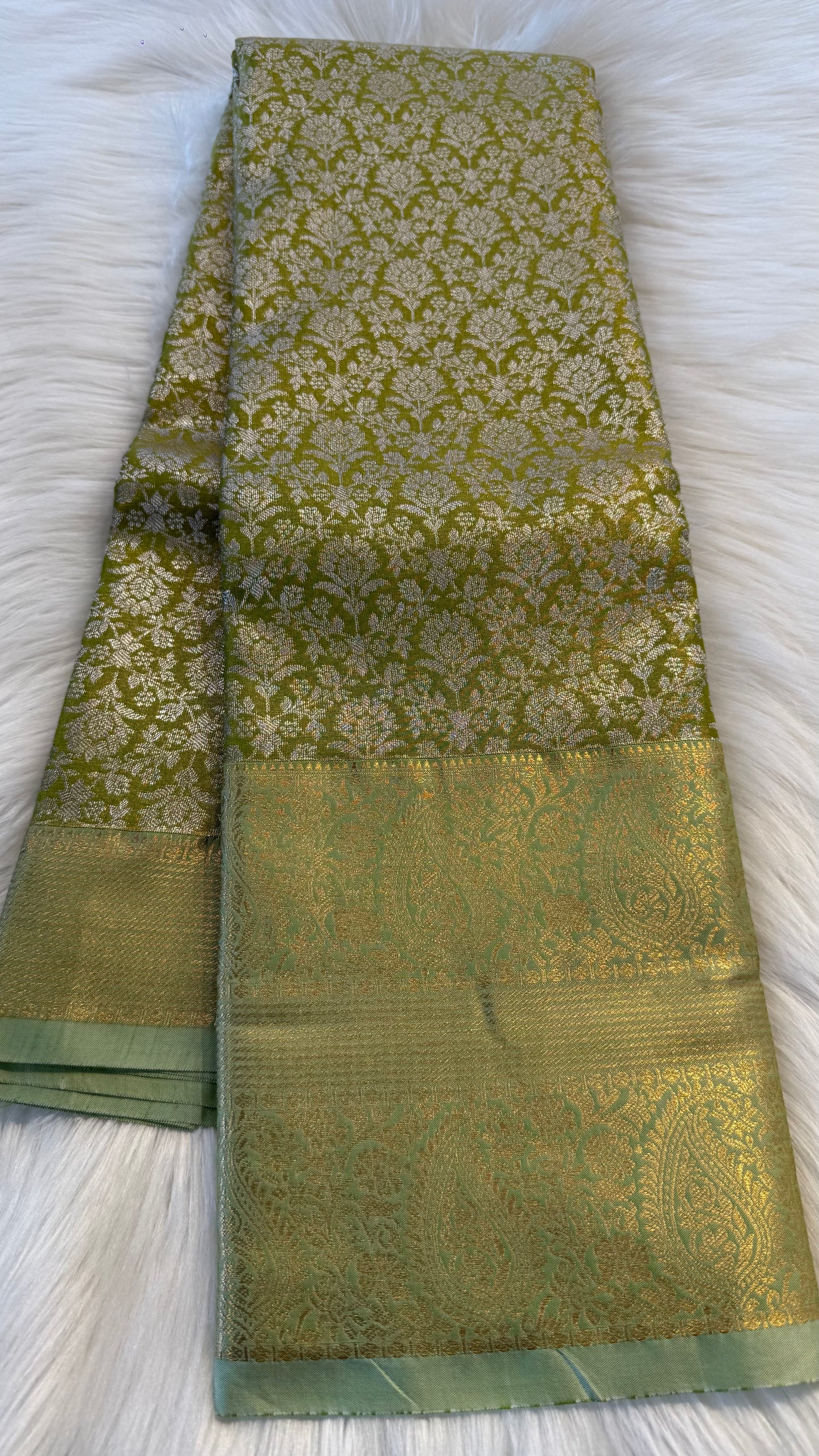 LIME GREEN SEMI SILK KANICHIPURAM SILK SAREE (SSKS21)
