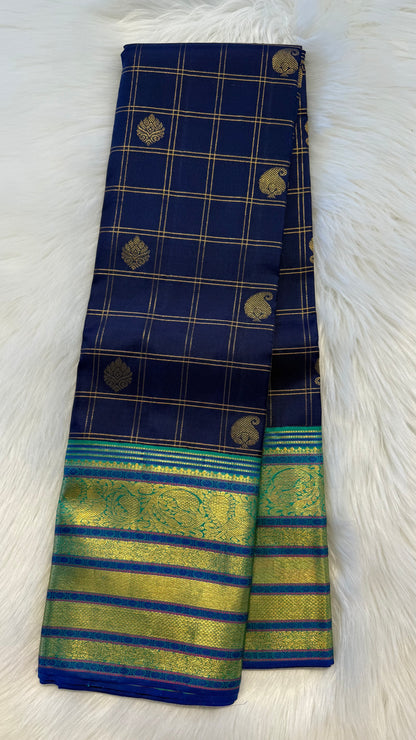 DARK BLUE CHECKED WITH CONTRAST TURQUOISE GOLD ZARI HANDLOOM KANICHIPURAM SILK SAREE (KSS279)