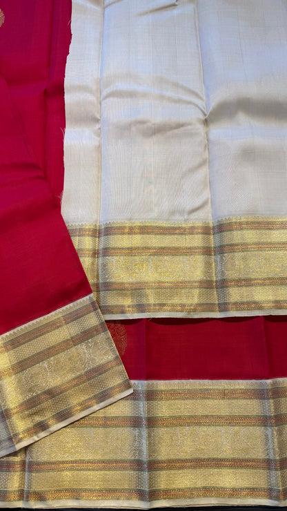 VERMILION RED CONTRAST WITH CREAM GOLD ZARI PURE HANDLOOM KANCHIPURAM SILK SAREE (KSS 498)