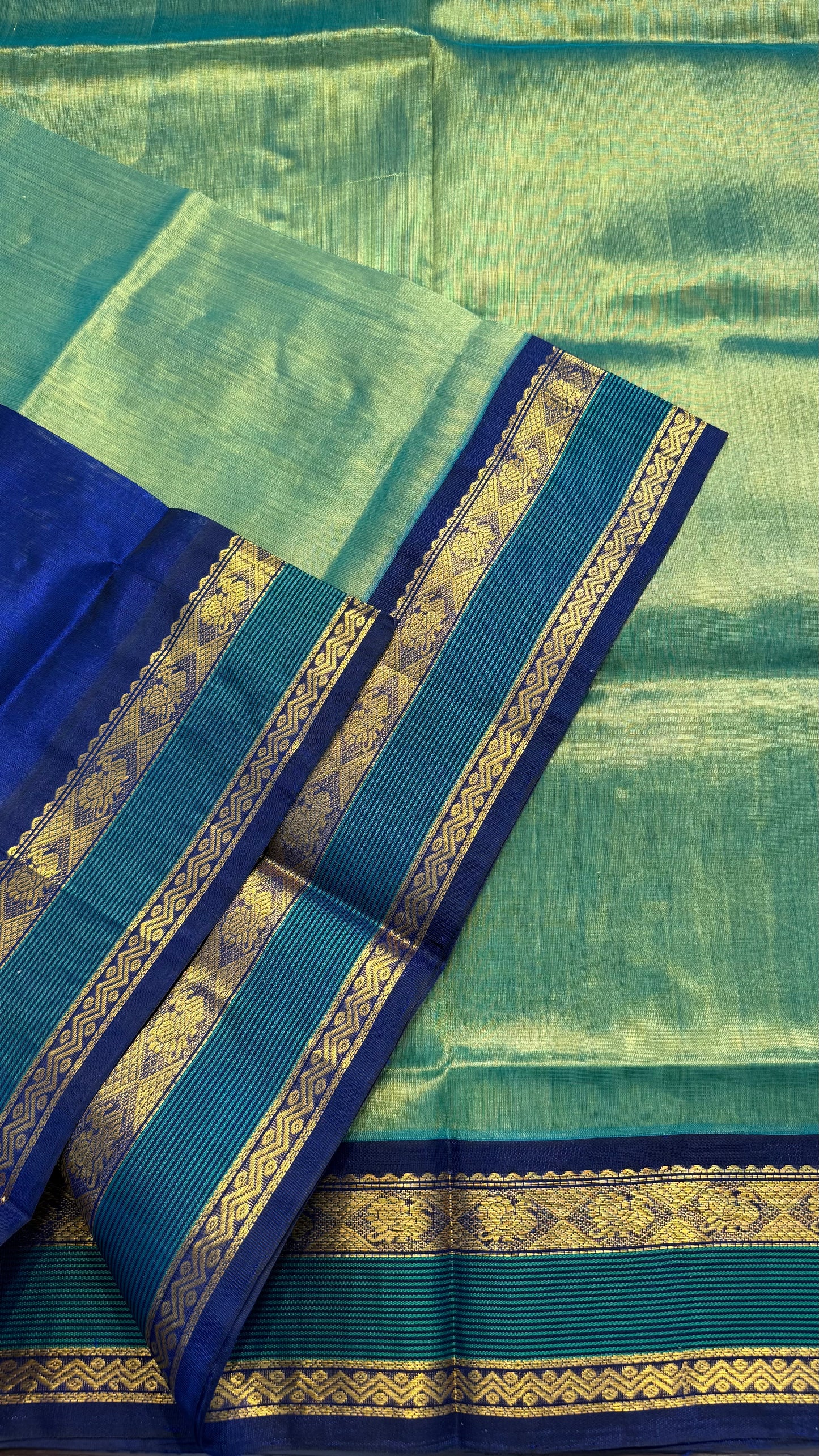 PARROT GREEN WITH DUAL TONE BLUE HANDLOOM KANCHIPURAM SILK COTTON (KSC13)