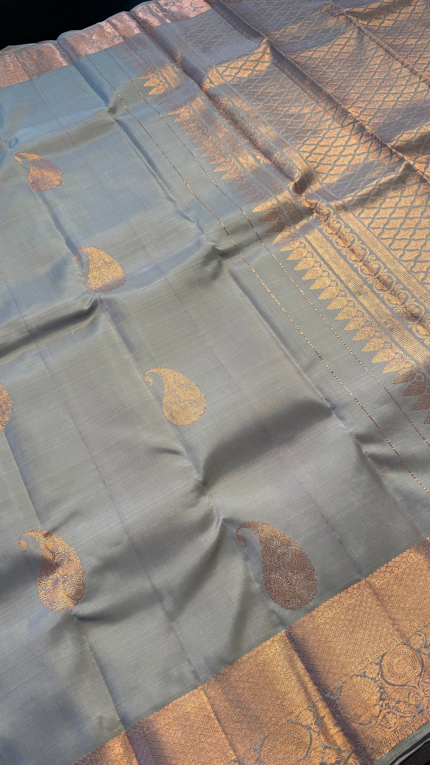 SAGE GREEN HANDLOOM KANCHIPURAM SILK SAREE (KSS319)