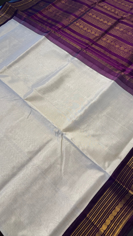 CREAM WITH DARK MAGENTA HANDLOOM KANCHIPURAM SILK COTTON (KSC109)