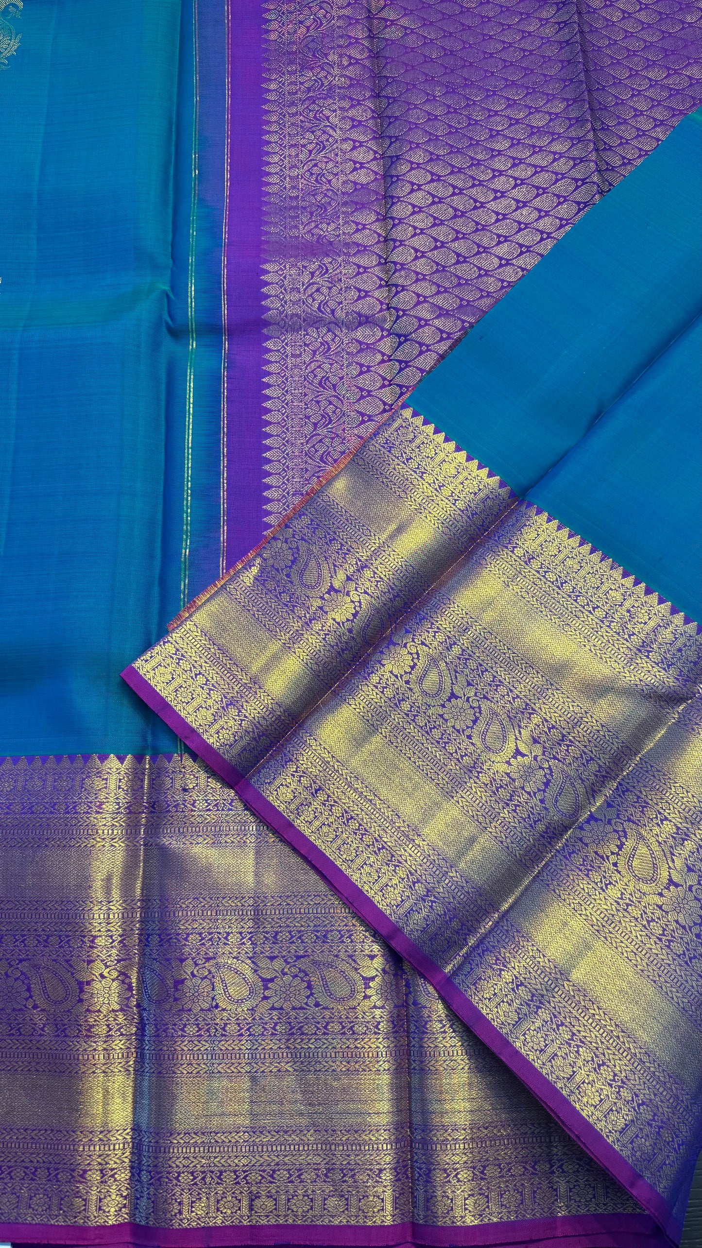 PEACOCK BLUE CONTRAST PURPLE GOLD ZARI HANDLOOM KANICHIPURAM SILK SAREE (KSS415)