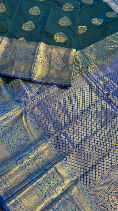 EMERALD GREEN WITH CONTRAST BLUE SEMI SILK KANICHIPURAM SILK SAREE (SSKS37)