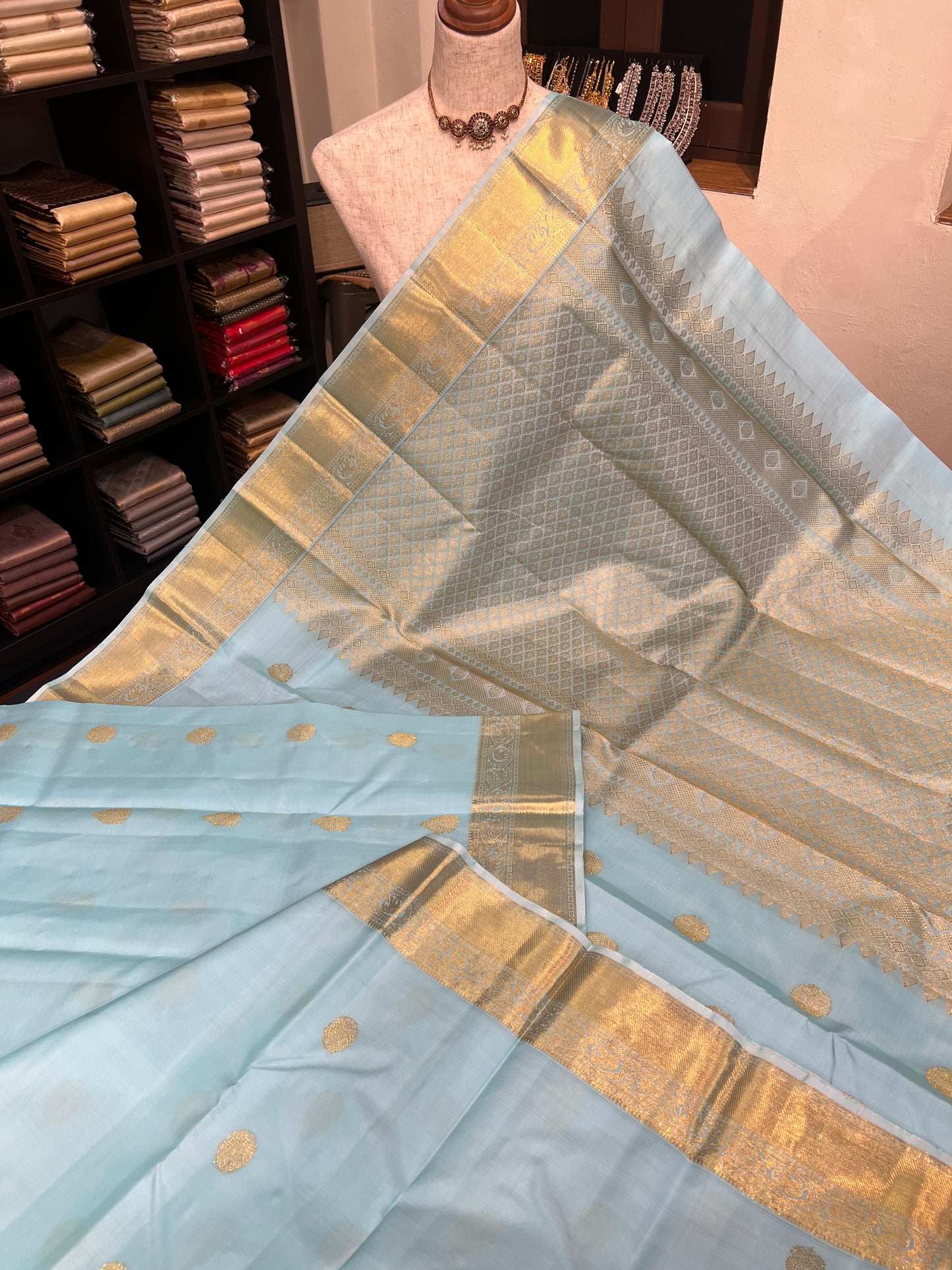 CELESTE BLUE KANCHIPURAM HANDLOOM SILK SAREE