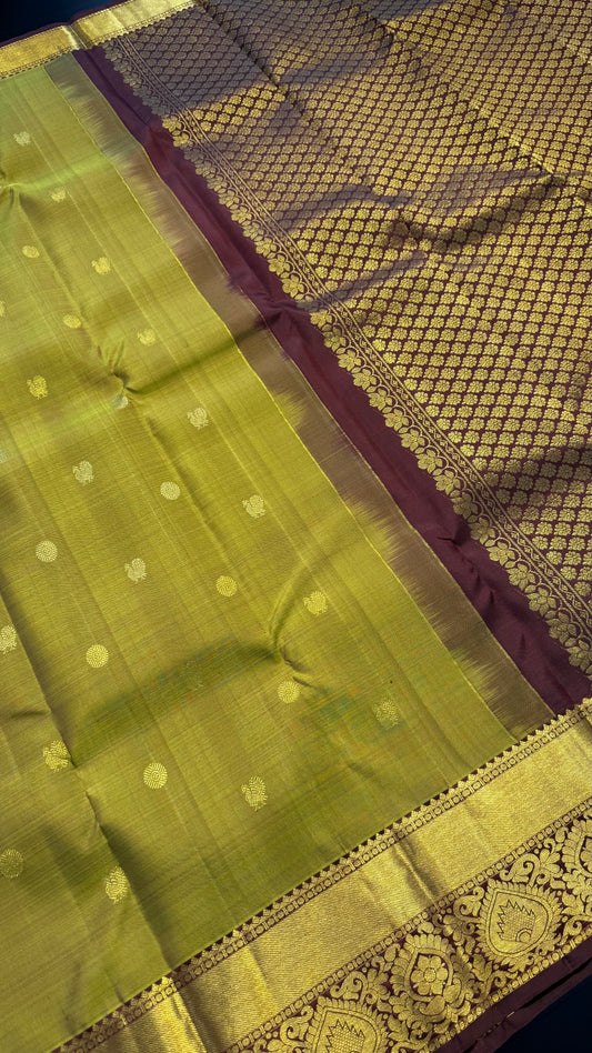 DUAL TONE OLIVE GREEN WITH CONTRAST DARK BROWN HANDLOOM KANCHIPURAM SILK SAREE (KSS424)
