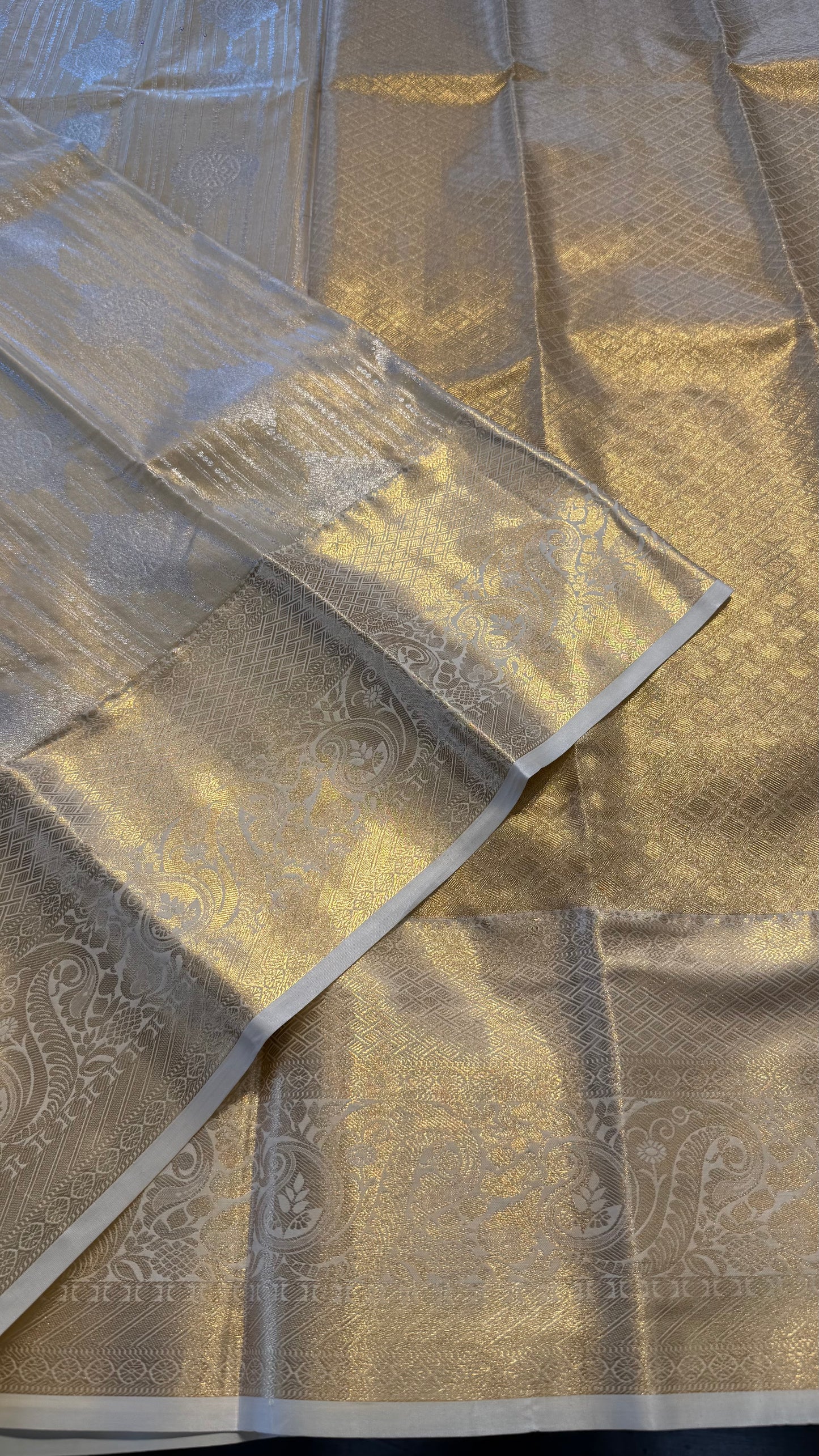 PALE GOLD SEMI SILK KANICHIPURAM SILK SAREE (SSKS18)