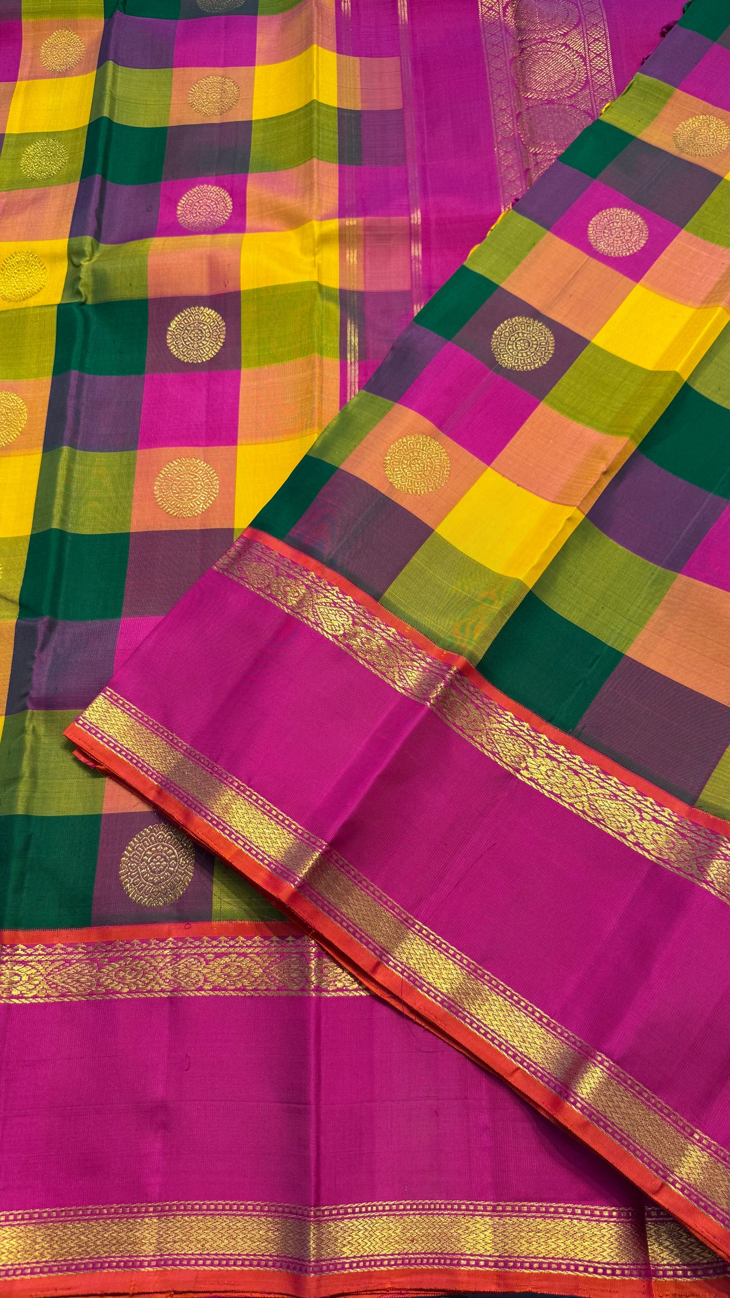 PAALUM PAZHAM KATTAM WITH CONTRAST PINK HANDLOOM KANCHIPURAM SILK SAREE (KSS290)