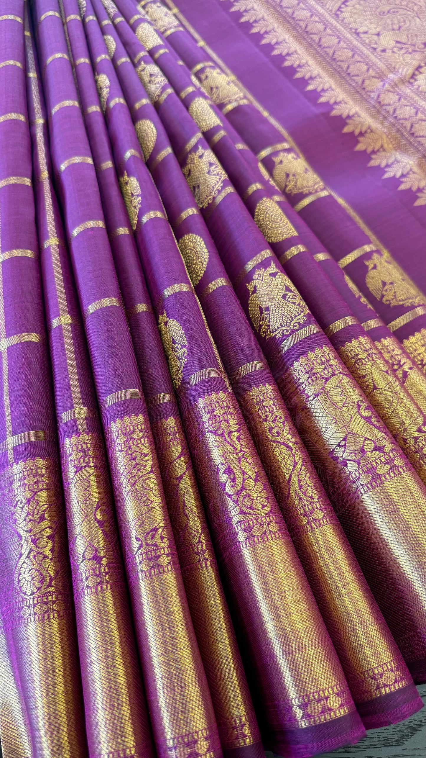 VADAMALLI PURPLE CHECKED GOLD ZARI HANDLOOM KANICHIPURAM SILK SAREE (KSS200)