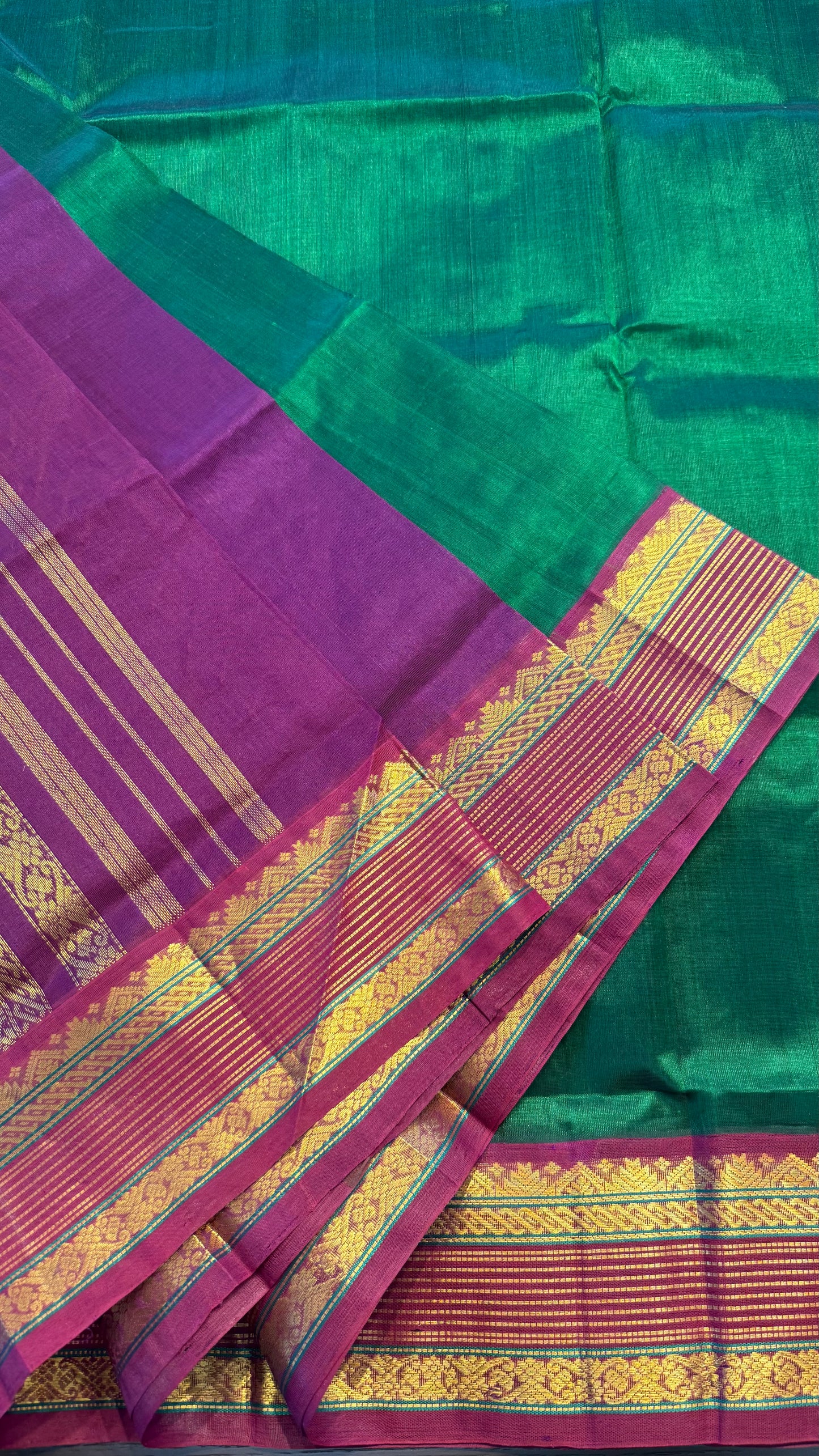 BOTTLE GREEN WITH CONTRAST MAGENTA KANCHIPURAM SILK COTTON (KSC130)