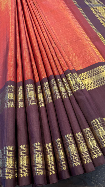 VAIRA OOSI RUST WITH CONTRAST DARK BROWN BORDER HANDLOOM KANCHIPURAM SILK SAREE (KSS449)