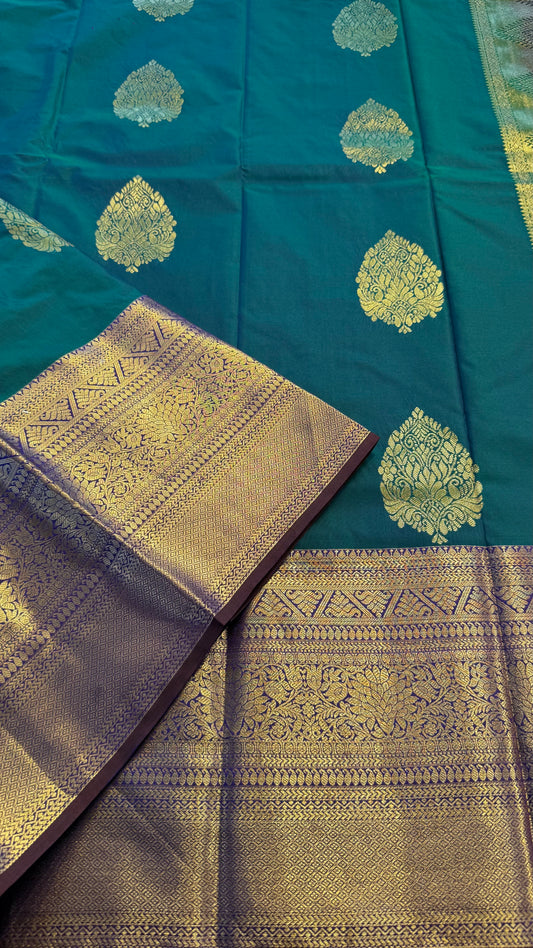 PEACOCK GREEN WITH CONTRAST PURPLE SILK KANICHIPURAM SILK SAREE (SSKS50)