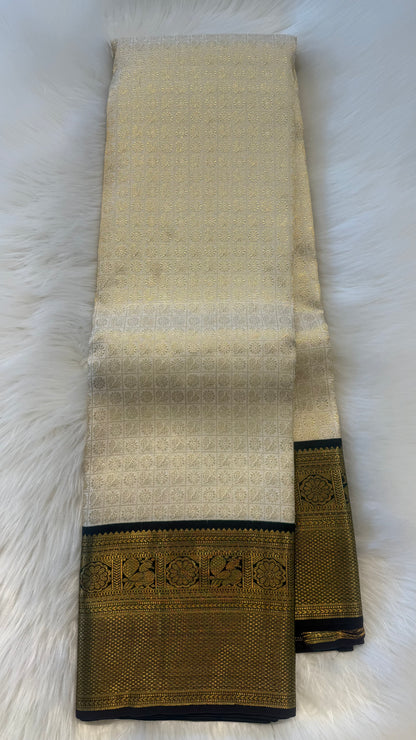 PASTEL PISTACHIO GREEN WITH CONTRAST DUAL TONE  GREEN GOLD ZARI HANDLOOM KANICHIPURAM SILK SAREE (KSS485)