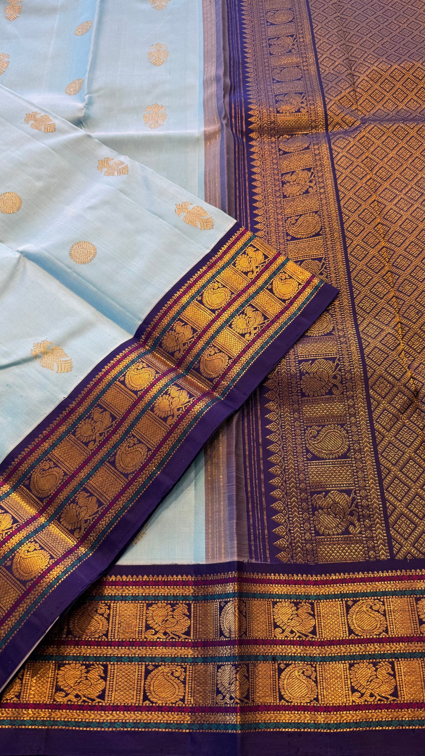 SKY BLUE WITH CONTRAST INDIGO PURPLE GOLD ZARI HANDLOOM KANCHIPURAM SILK SAREE (KSS473)