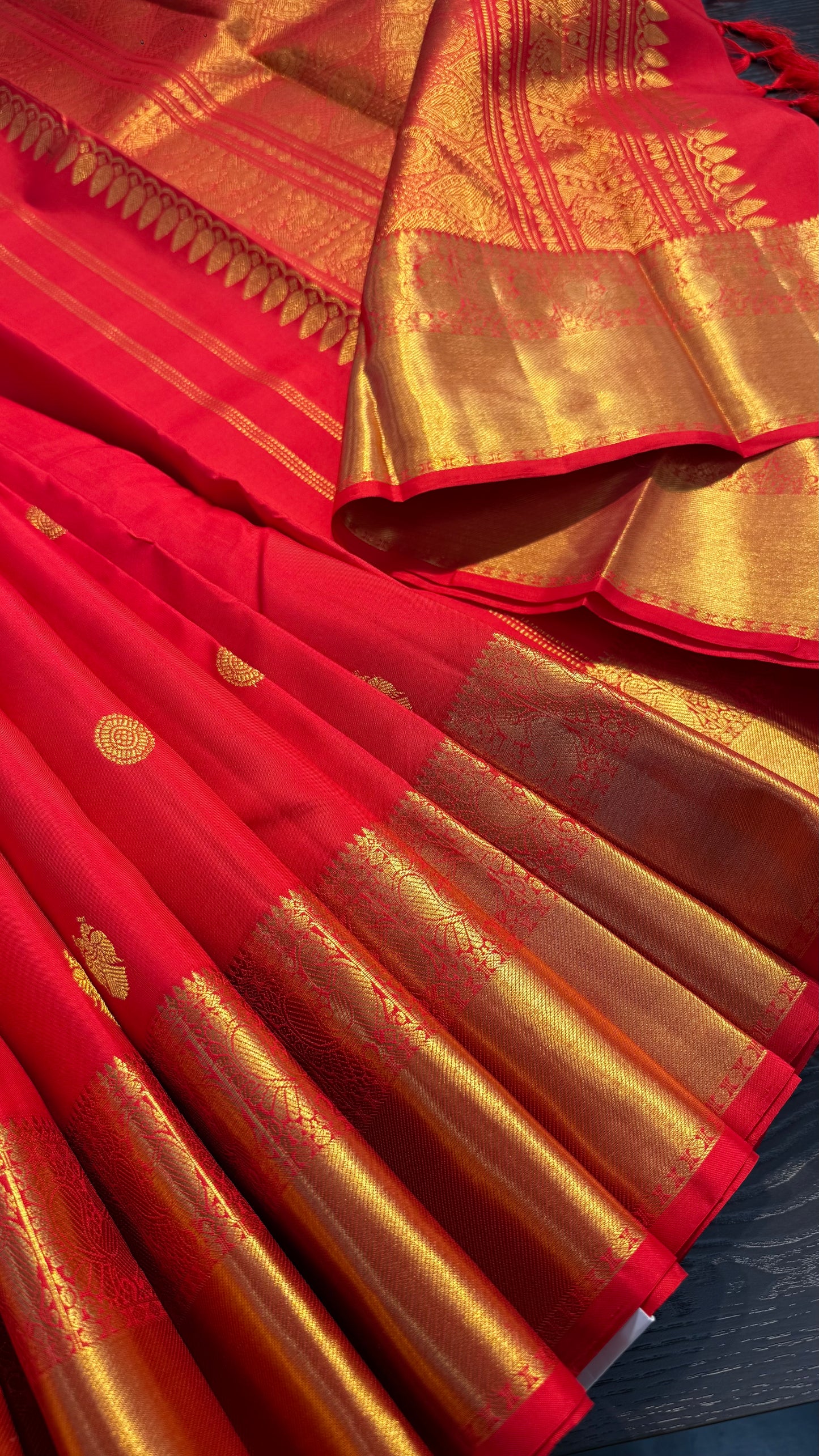 CHILLI RED GOLD ZARI HANDLOOM KANICHIPURAM SILK SAREE (KSS123)