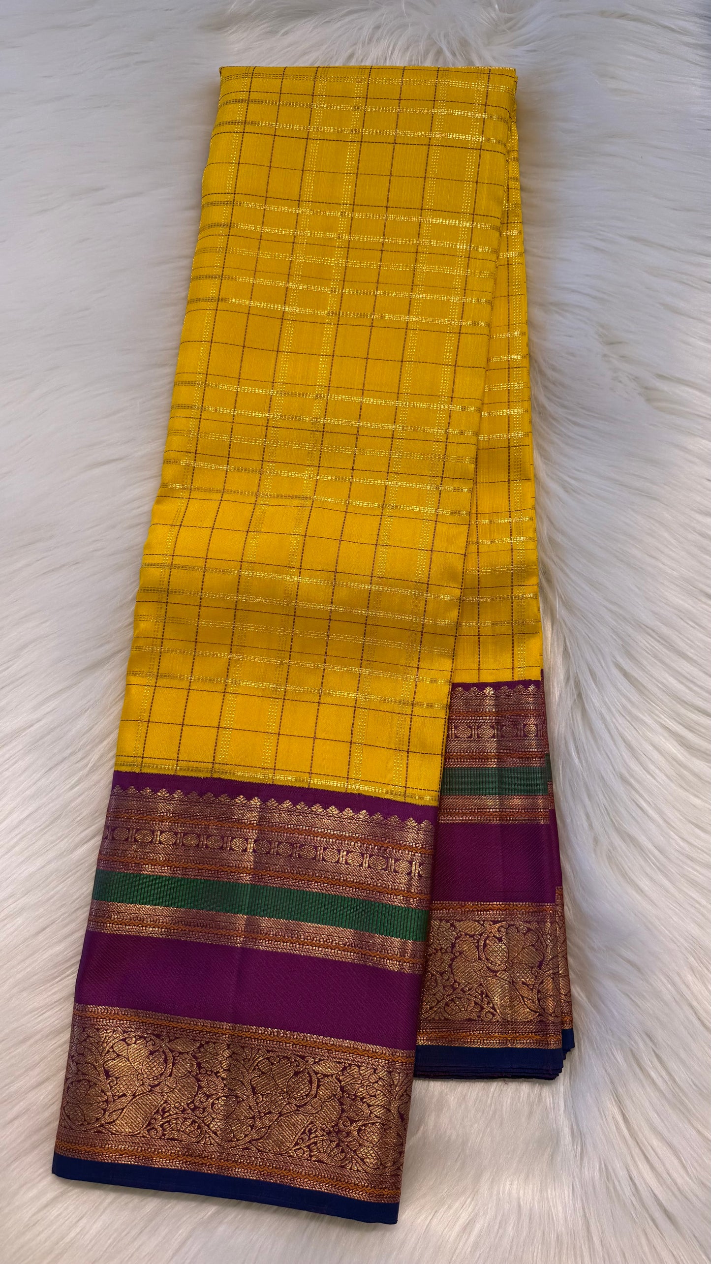 BRIGHT YELLOW CHECKED WITH CONTRAST PURPLE GOLD ZARI HANDLOOM KANICHIPURAM SILK SAREE (KSS280)