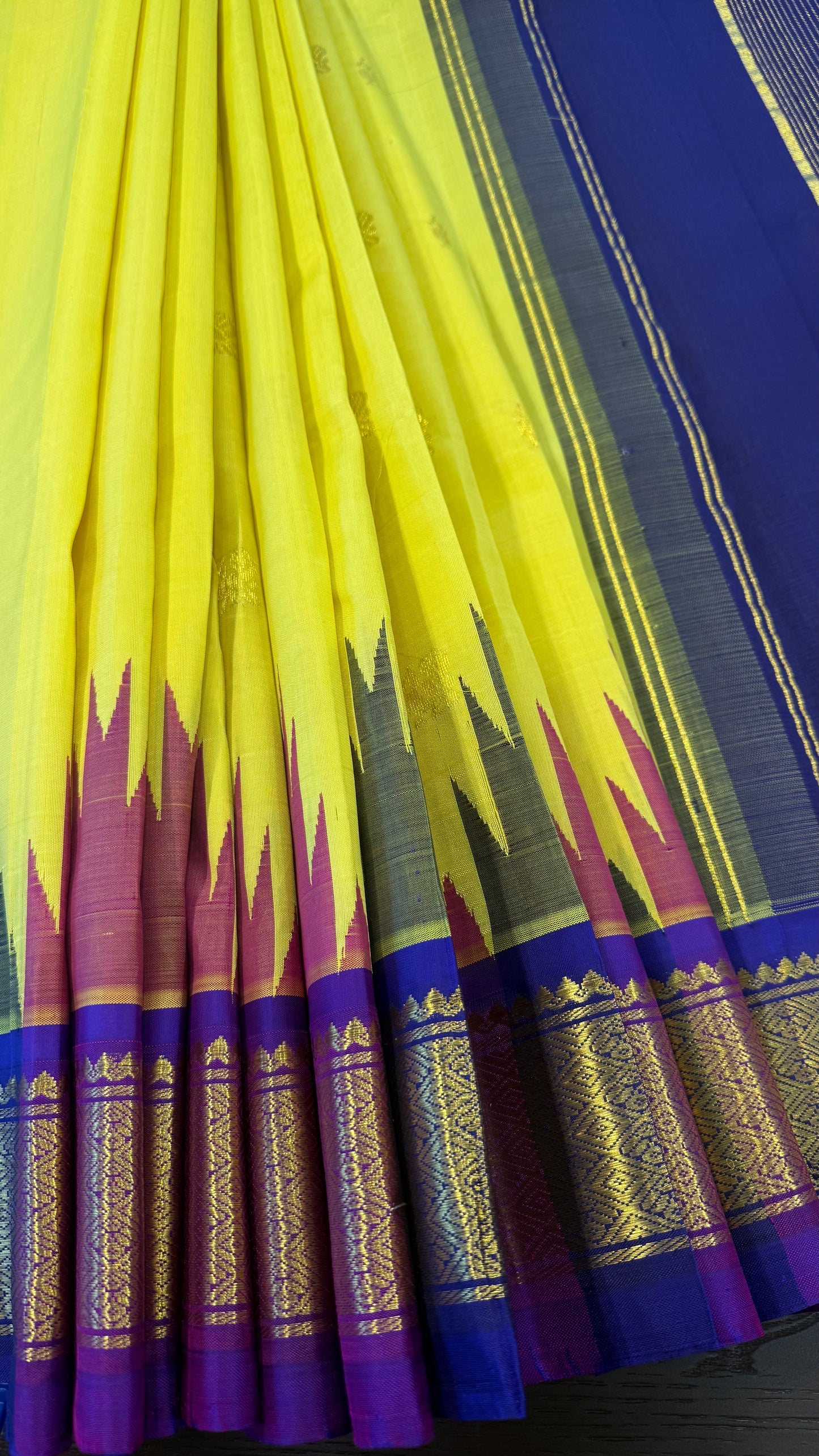 LEMON YELLOW WITH THALAMPOO KANCHIPURAM SINGLE SIDE BORDER SILK SAREE(KSSB43)