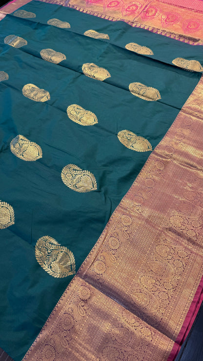 GREEN WITH CONTRAST PINK SILK KANICHIPURAM SILK SAREE (SSKS49)