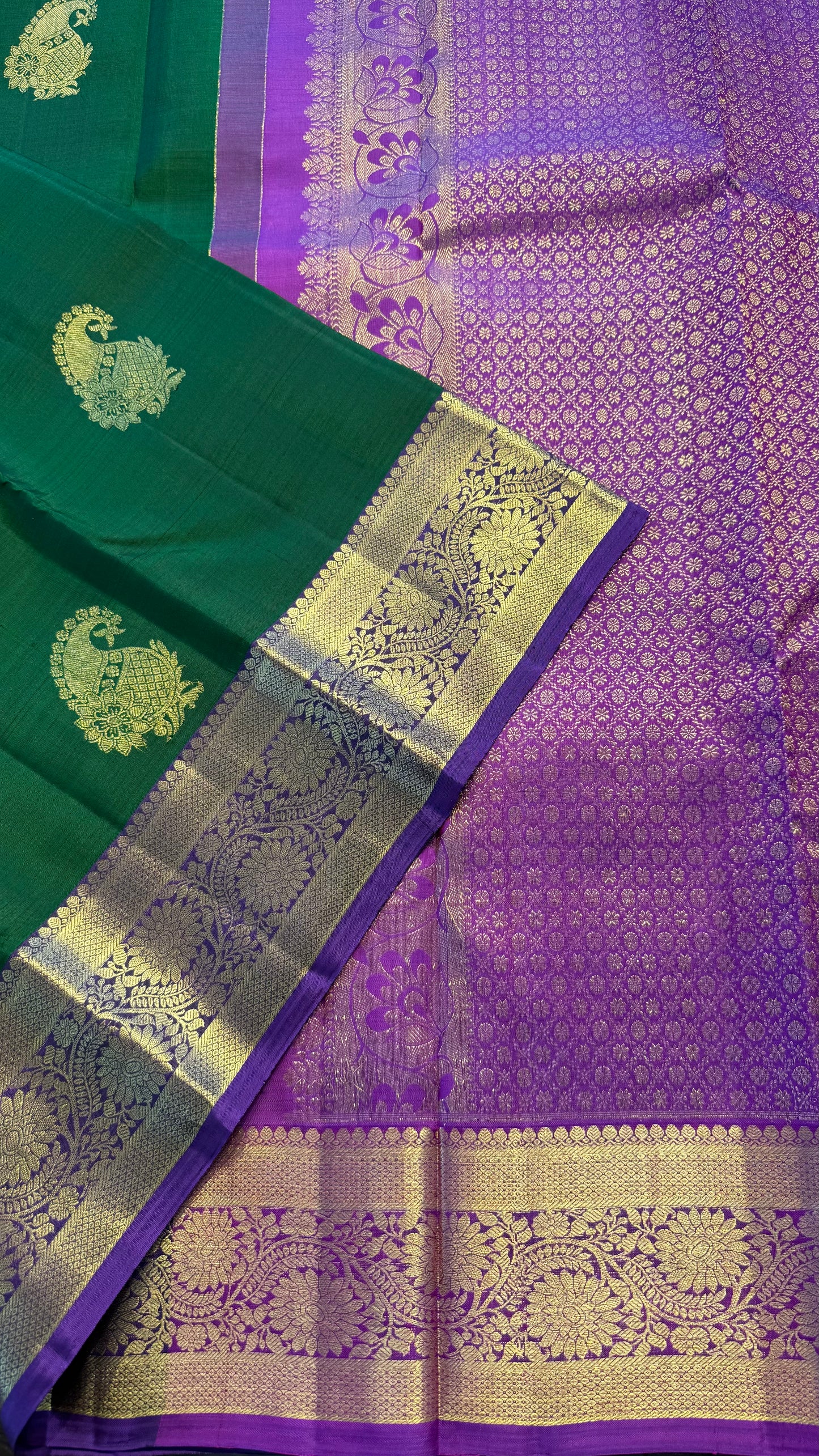 FOREST GREEN WITH CONTRATS PURPLE GOLD ZARI HANDLOOM KANCHIPURAM SILK SAREE (KSS403)