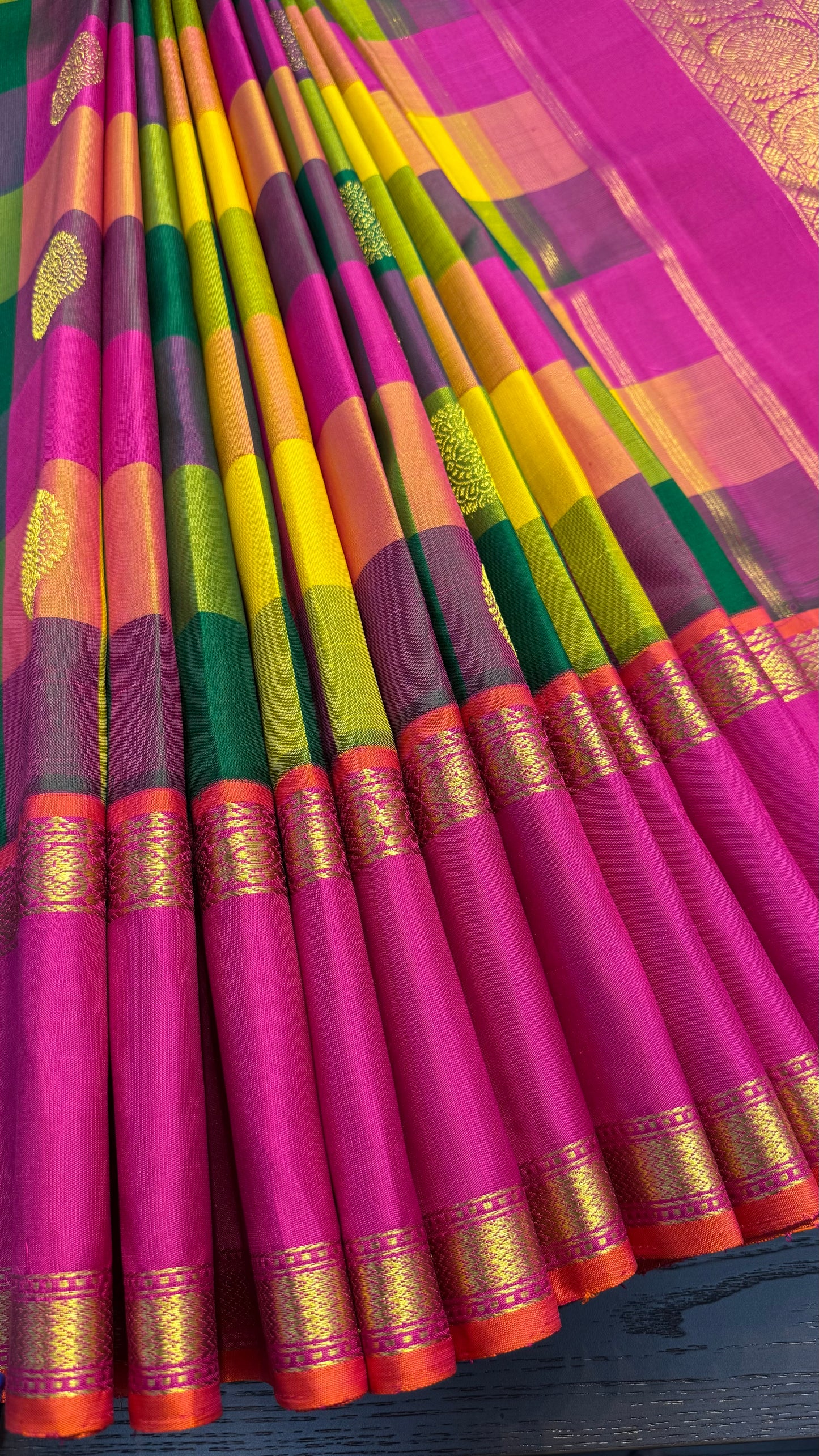 PAALUM PAZHAM KATTAM WITH CONTRAST PINK HANDLOOM KANCHIPURAM SILK SAREE (KSS290)