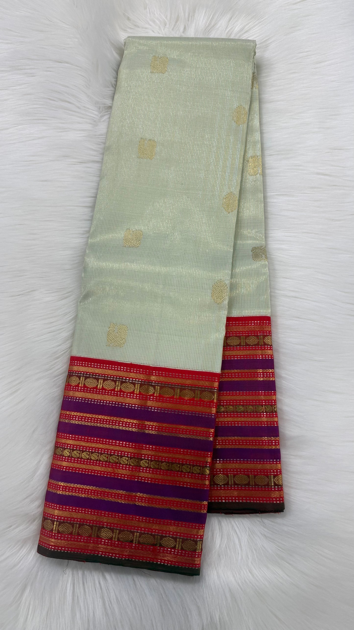 PASTEL PISTACHIO GREEN KORVAI CONTRAST RED BORDER GOLD ZARI HANDLOOM KANICHIPURAM SILK SAREE (KSS46)