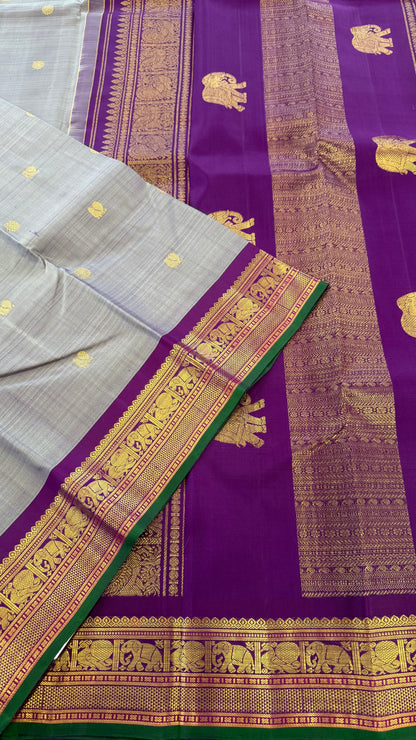 TRADITIONAL DUAL TONE GREYISH PURPLE WITH CONTRAST VADAMALI PURPLE BORDER GOLD ZARI HANDLOOM KANICHIPURAM SILK SAREE (KSS93)
