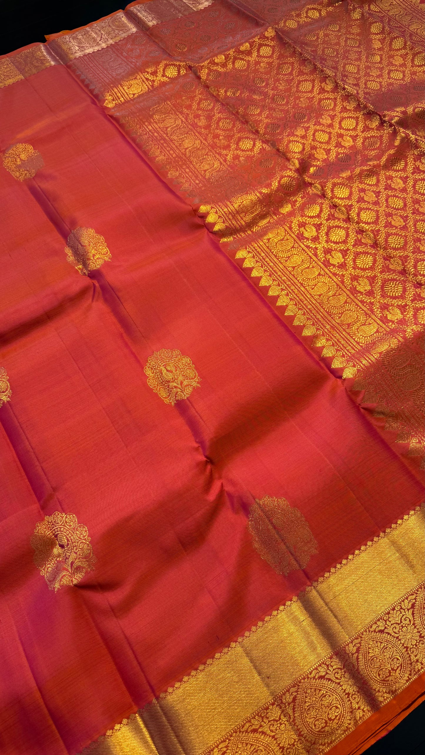 DUAL TONE KANAKAMBARAM ORANGE HANDLOOM KANICHIPURAM SILK SAREE (KSS320)