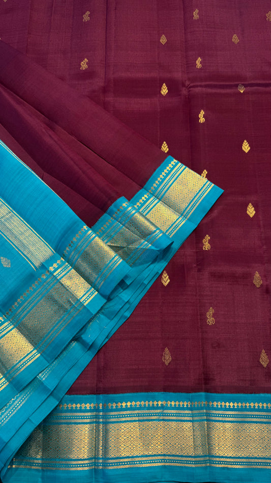 MAROON WITH CONTRAST TURQUOISE PURE HANDLOOM KANCHIPURAM SINGLE SIDE BORDER SILK SAREE (KSSB08)