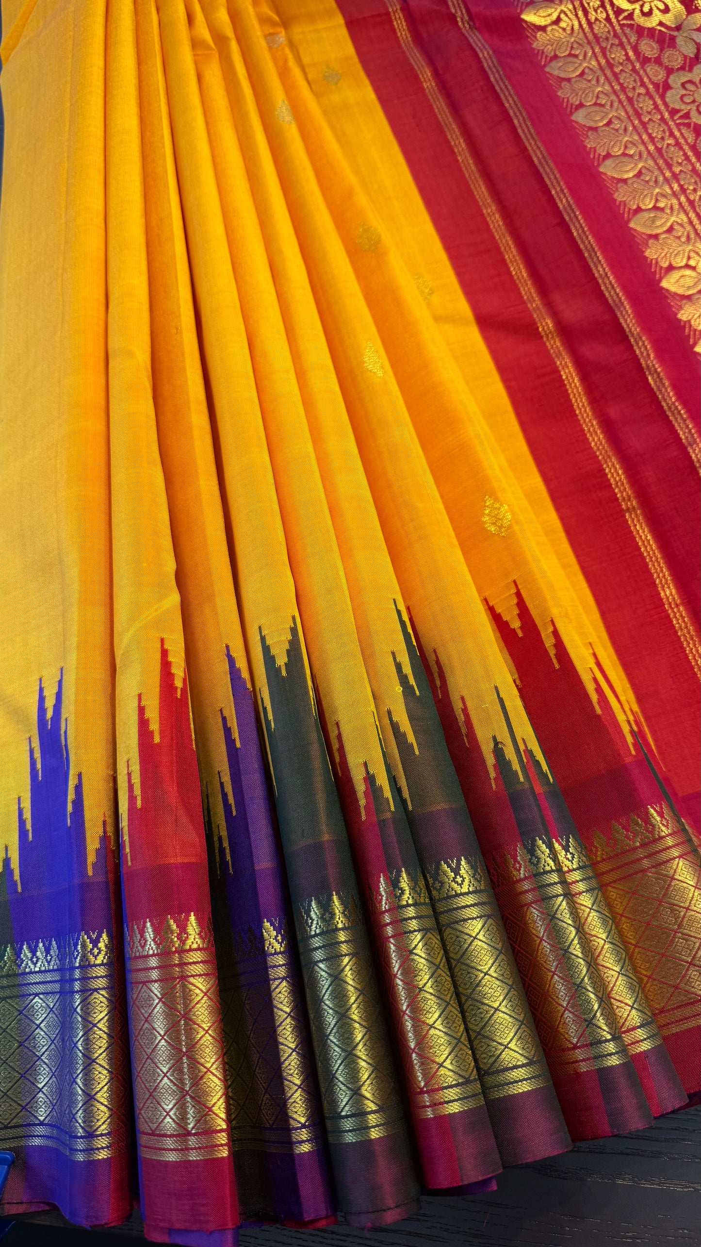 YELLOW WITH CONTRAST PURPLE AND PINK PURE HANDLOOM KANCHIPURAM SINGLE SIDE BORDER SILK SAREE (KSSB35)