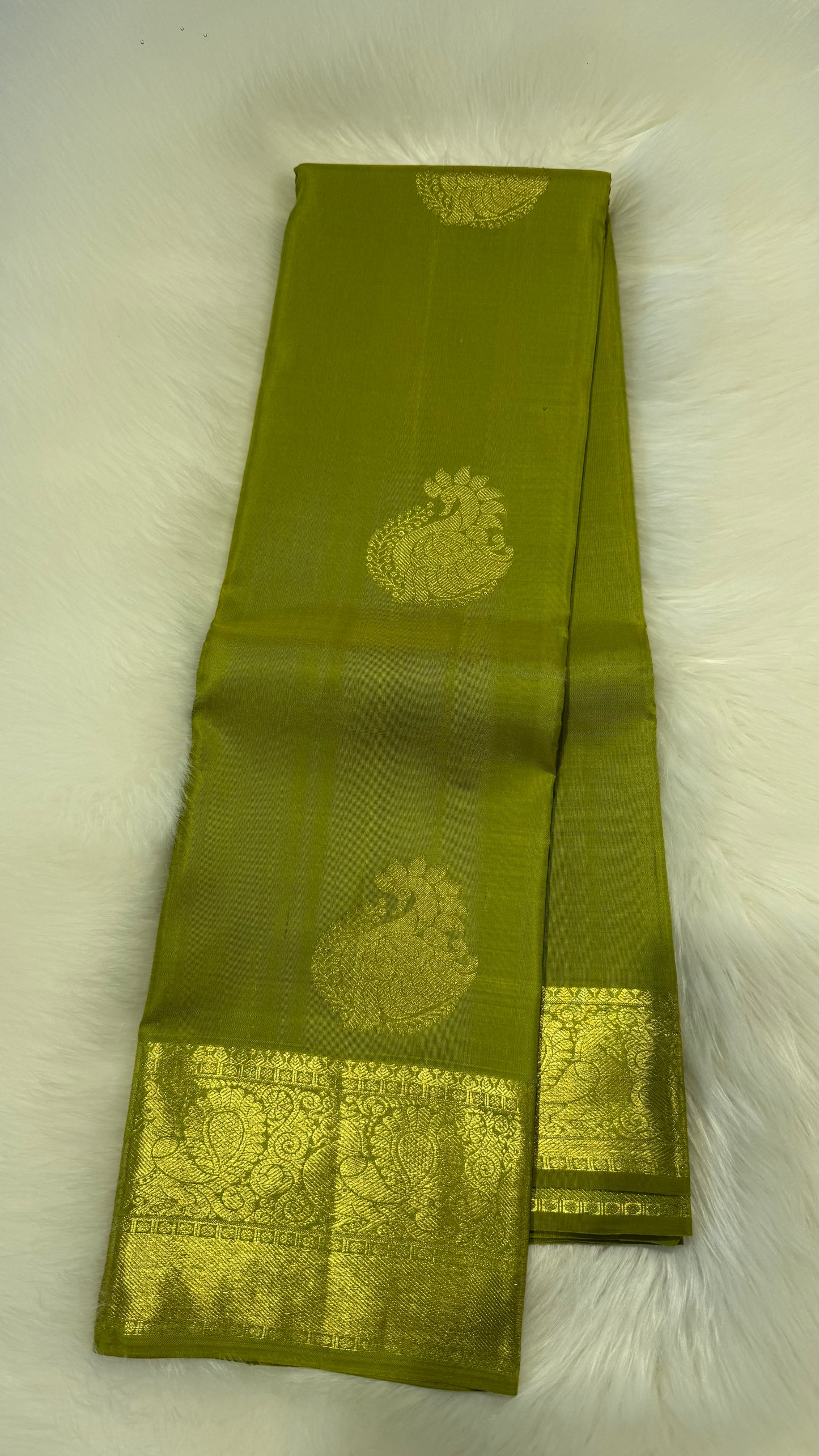 PARROT GREEN HANLOOM KANCHIPURAM SILK SAREE (KSS 532)
