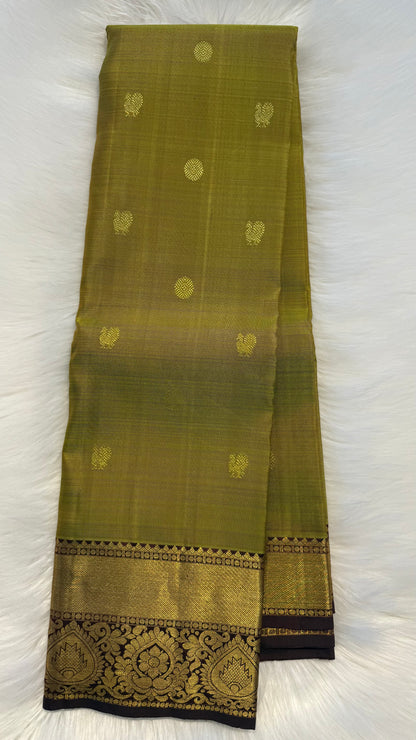 DUAL TONE OLIVE GREEN WITH CONTRAST DARK BROWN HANDLOOM KANCHIPURAM SILK SAREE (KSS424)