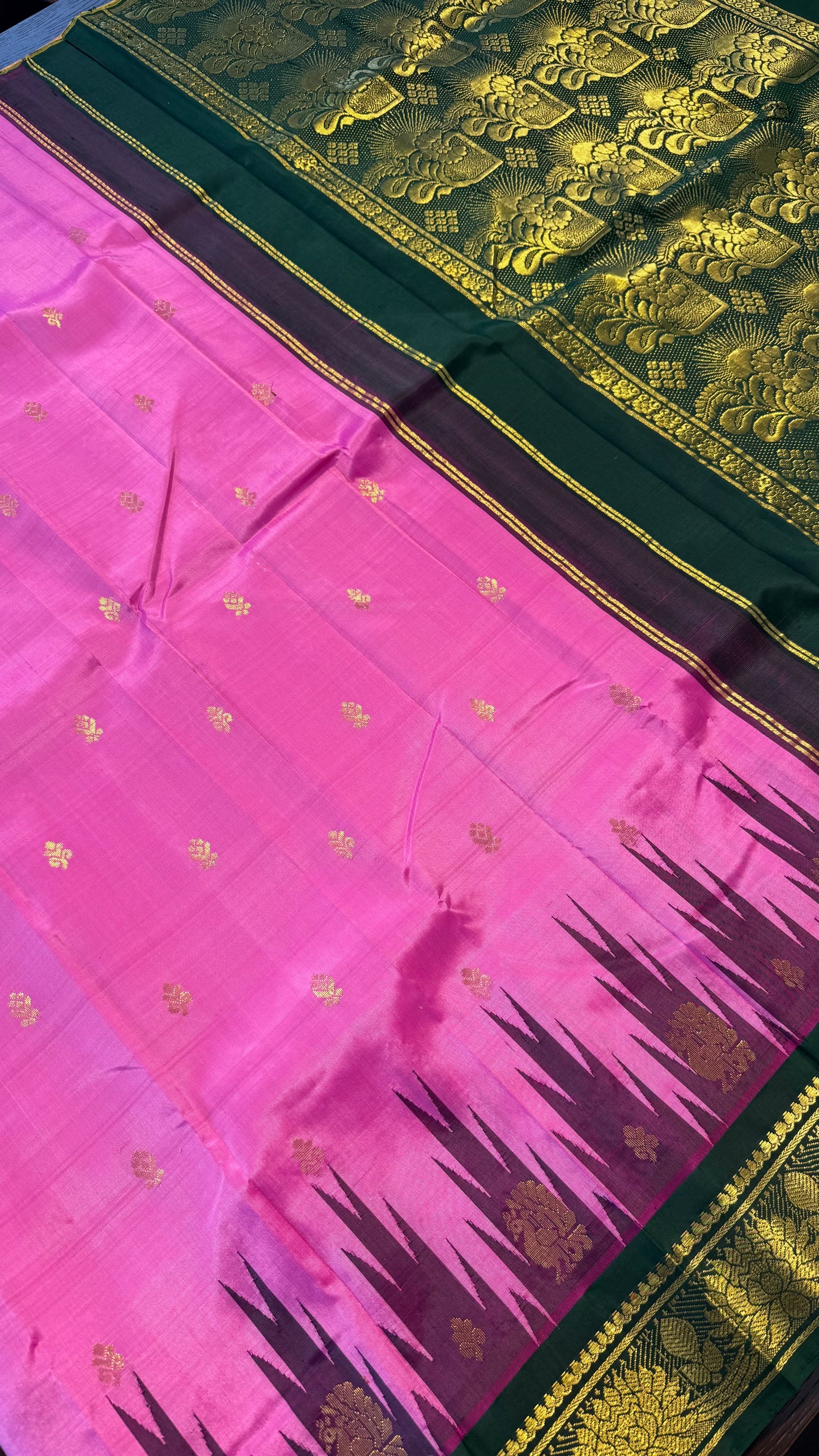 PINK WITH CONTRAST GREEN PURE HANDLOOM KANCHIPURAM SINGLE SIDE BORDER SILK SAREE (KSSB36)