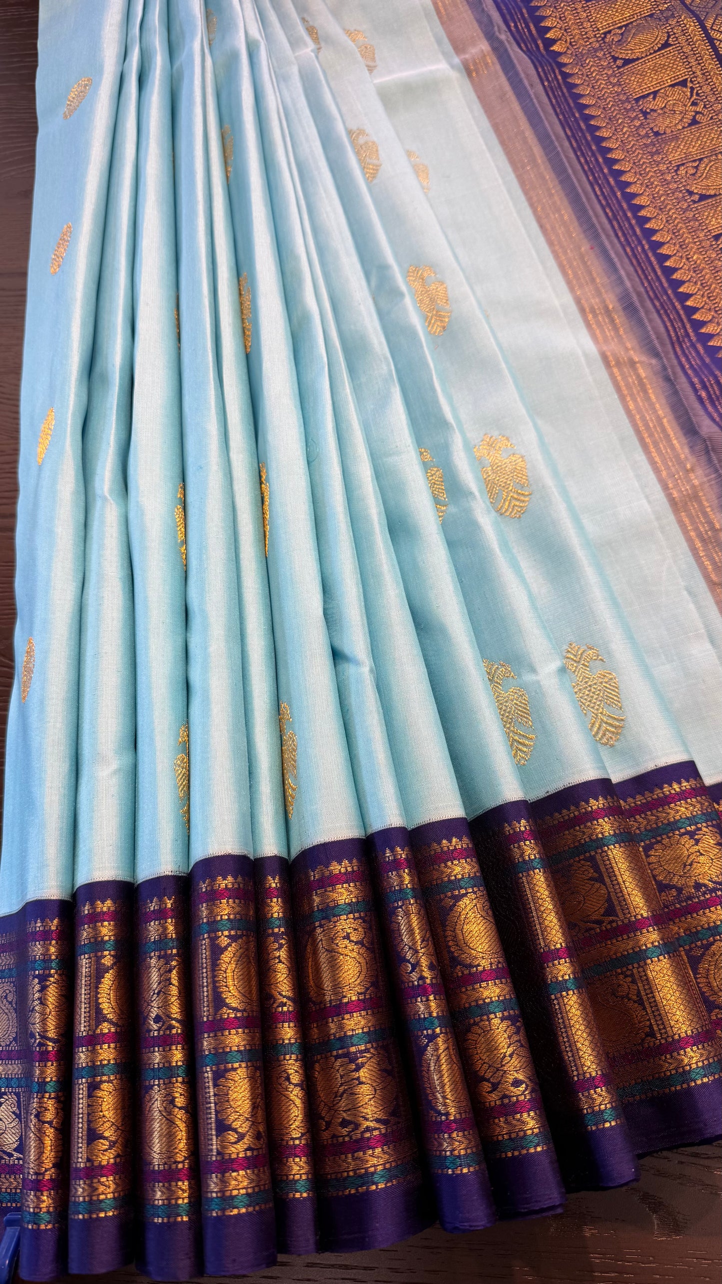 SKY BLUE WITH CONTRAST INDIGO PURPLE GOLD ZARI HANDLOOM KANCHIPURAM SILK SAREE (KSS473)