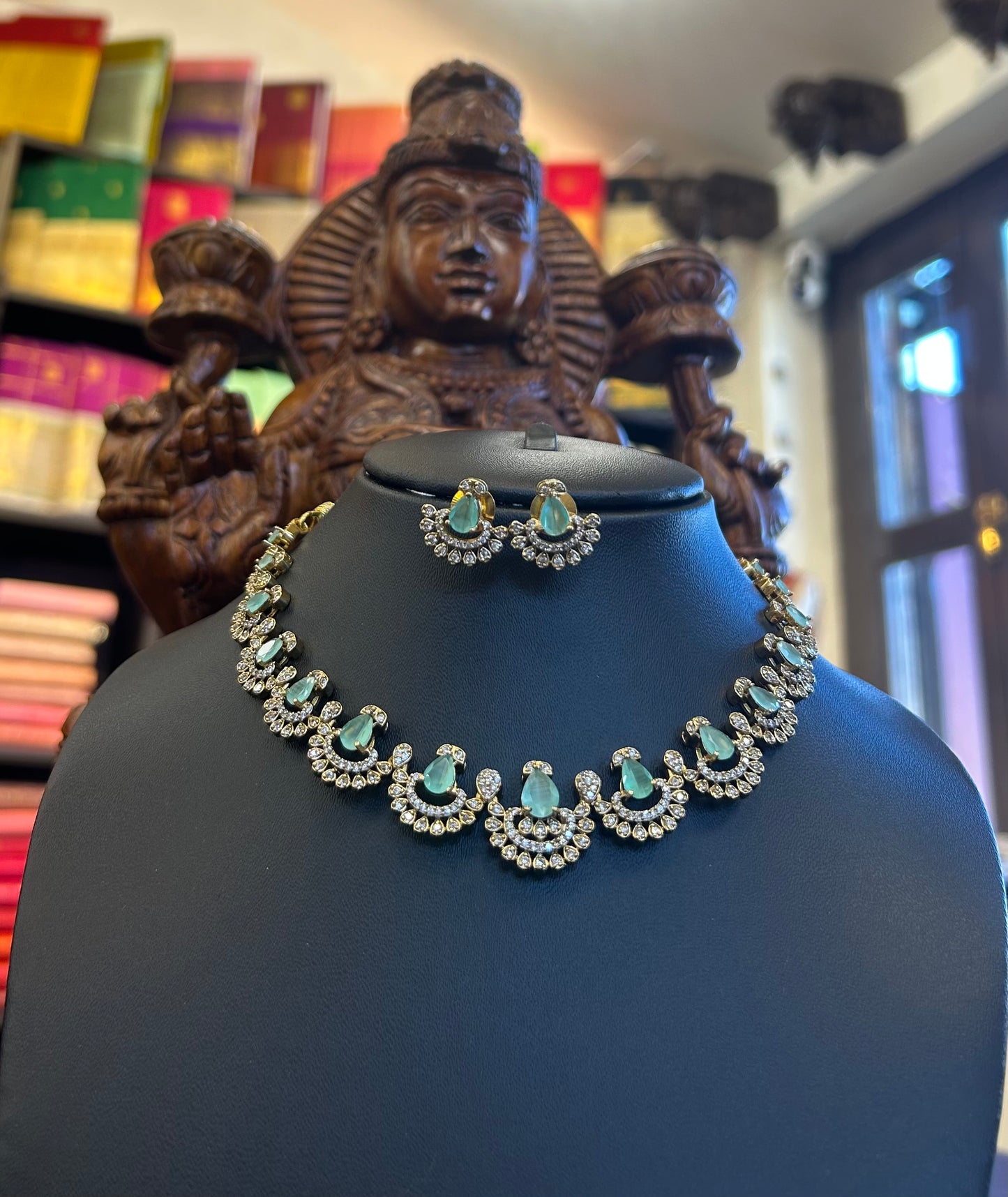 Maya Necklace Set