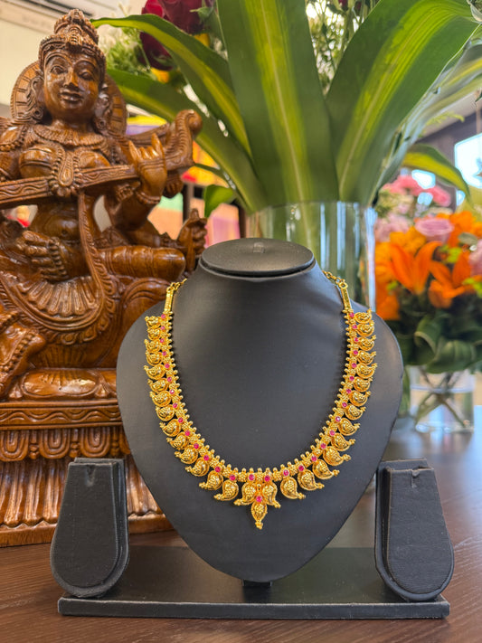 Nitya 916 Polish Mango Short Necklace